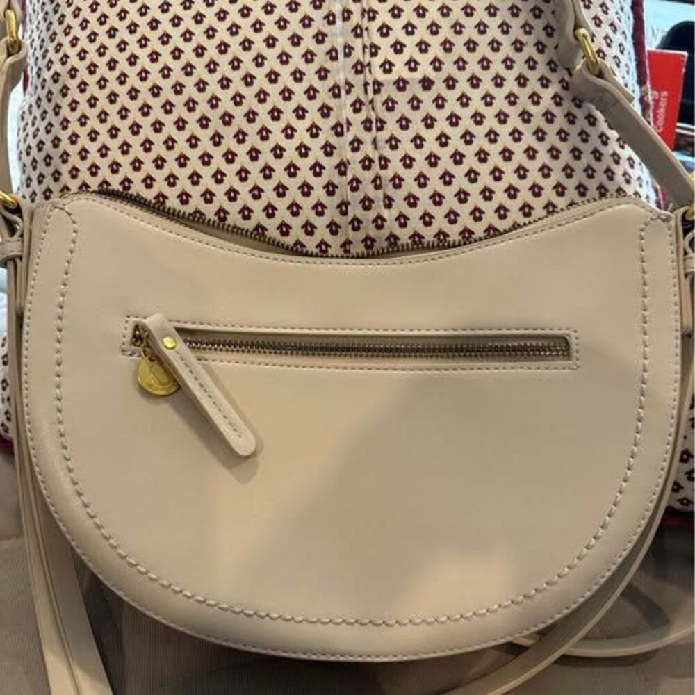 “Urban Original” cream-colored vegan shoulder bag